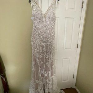 Unaltered Nude/Ivory Size 10 Wedding Dress NEW with tags